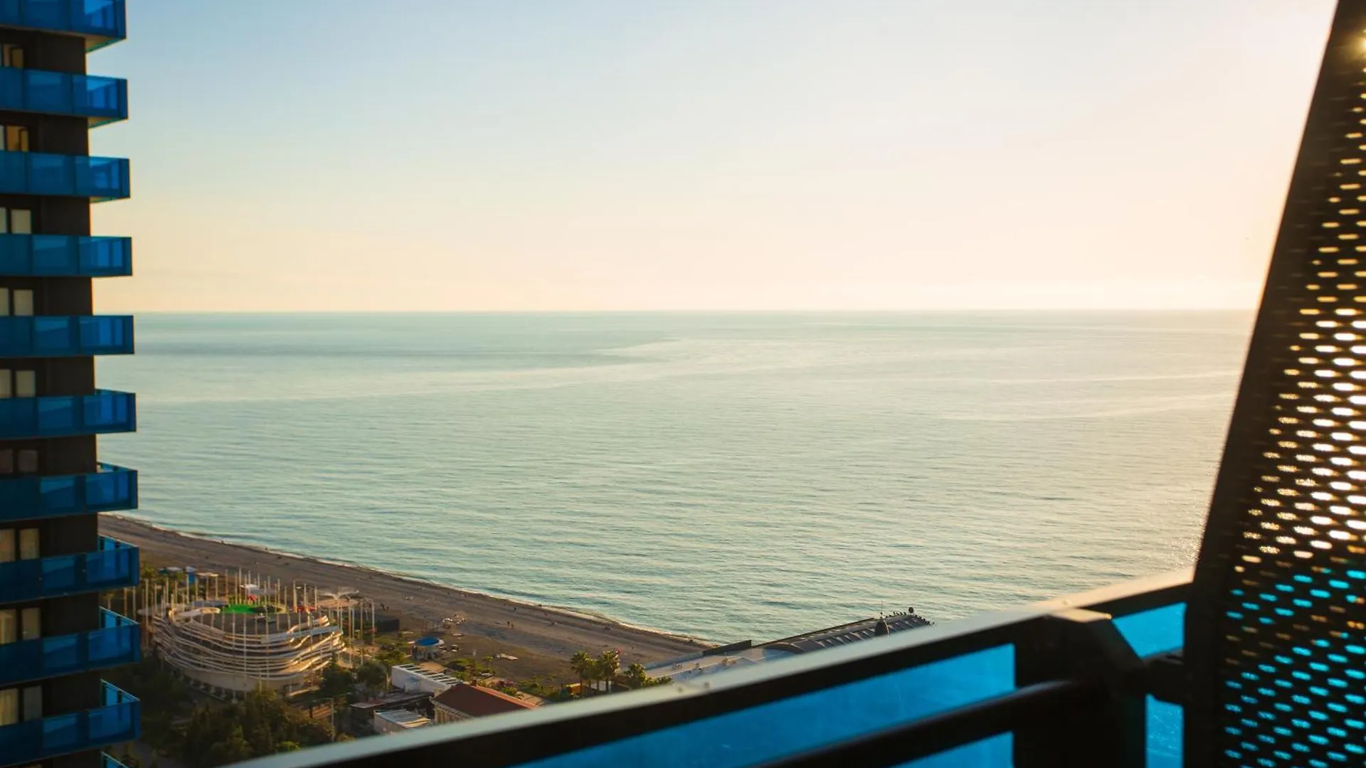 Orbi City N1 Apartment Batumi 5*,